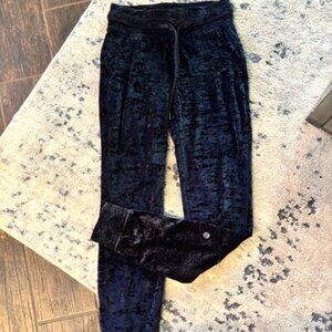 Lululemon Crushed Velvet Black Joggers, Size 2
